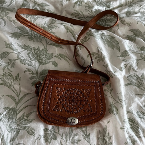 Handbags - Brown Leather Crossbody Bag